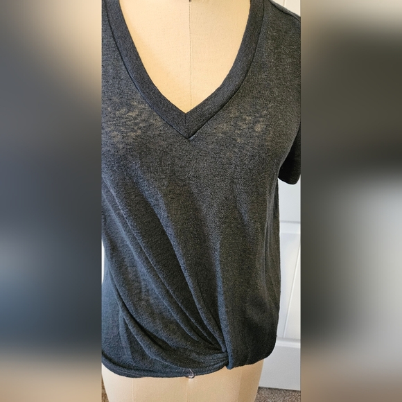 Lightweight top - Picture 2 of 3